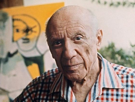 Полное имя Пабло Пикассо очень длинное: Пабло Диего Хозе Франциско де Паула Хуан Непомукено Криспин Криспиано де ла Сантисима Тринидад Руиз и Пикассо Полное имя Пабло Пикассо очень длинное: Пабло Диего Хозе Франциско де Паула Хуан Непомукено Криспин Криспиано де ла Сантисима Тринидад Руиз и Пикассо