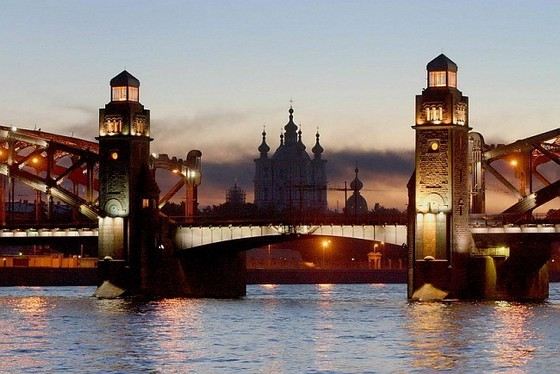 Санкт-Петербург - прекрасный российский город Санкт-Петербург - прекрасный российский город