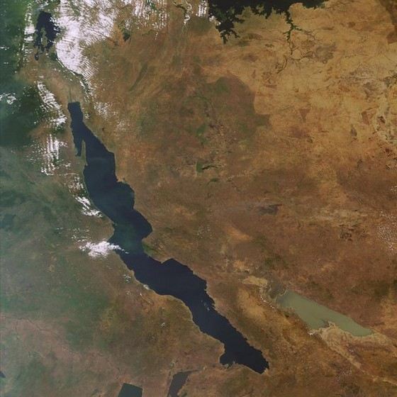 Таганьика самое длинное озеро в мире Таганьика самое длинное озеро в мире