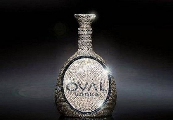OVAL Swarovski Crystal один из самых необычных и дорогих видов водки OVAL Swarovski Crystal один из самых необычных и дорогих видов водки