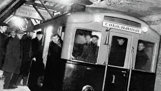 Первое метро в Москве стало двадцатым по счету в мире Первое метро в Москве стало двадцатым по счету в мире