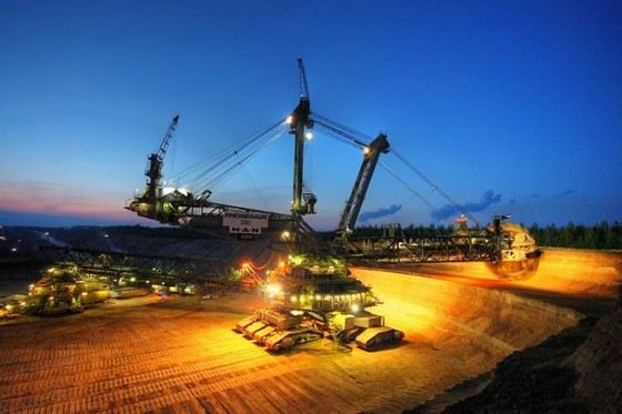 Bagger 288 не только громадный, но и красивый экскаватор Bagger 288 не только громадный, но и красивый экскаватор