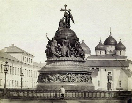 Тысячелетие России - один из символов Новгорода Тысячелетие России - один из символов Новгорода