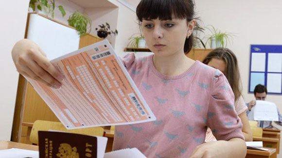 Выпускникам могут разрешить пересдавать ЕГЭ несколько раз Выпускникам могут разрешить пересдавать ЕГЭ несколько раз