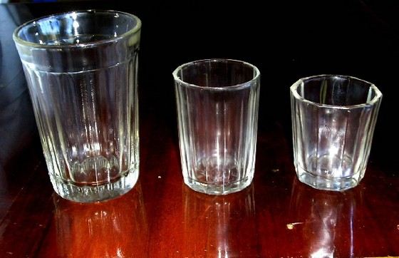 Обычные граненые стаканы становятся экспонатами экзотических музеев Обычные граненые стаканы становятся экспонатами экзотических музеев