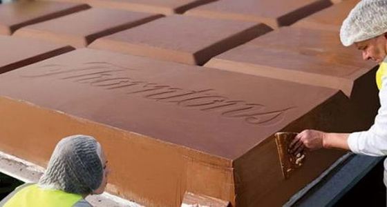 Самая большая шоколадка мира была изготовлена на столетие компании «Thorntons» Самая большая шоколадка мира была изготовлена на столетие компании «Thorntons»