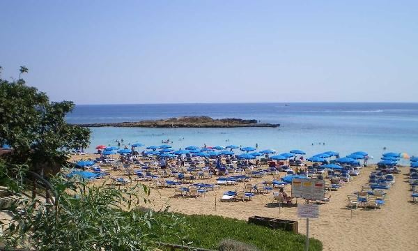 Пляж в заливе Фигового дерева Пляж в заливе Фигового дерева