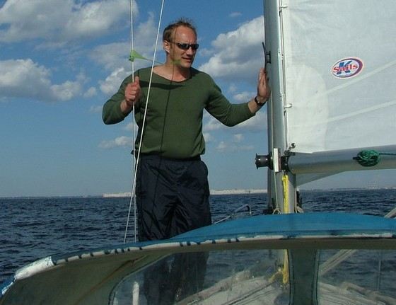 Актер Евгений Сидихин ростом под два метра Актер Евгений Сидихин ростом под два метра