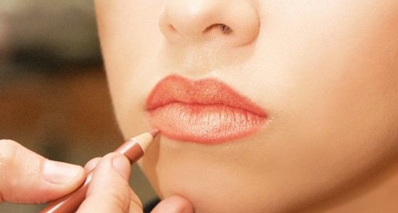 Красивые губы можно просто нарисовать Красивые губы можно просто нарисовать