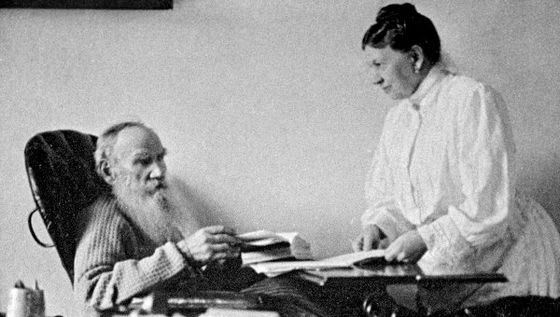 Книги Льва Толстого считаются классикой во всем мире Книги Льва Толстого считаются классикой во всем мире