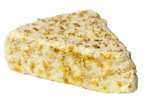 Один из самых дорогих сыров с кусочками золота Один из самых дорогих сыров с кусочками золота