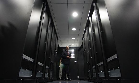 Хранить персональные данные россиян за рубежом запретят с 1 января Хранить персональные данные россиян за рубежом запретят с 1 января