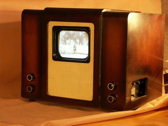 Розыгрыш с черно-белым телевизором коснулся каждого швейцарца Розыгрыш с черно-белым телевизором коснулся каждого швейцарца