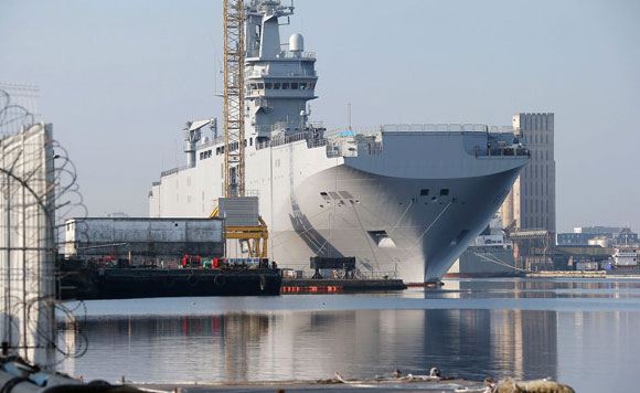 Спущенный на воду «Мистраль» «Владивосток» Спущенный на воду «Мистраль» «Владивосток»
