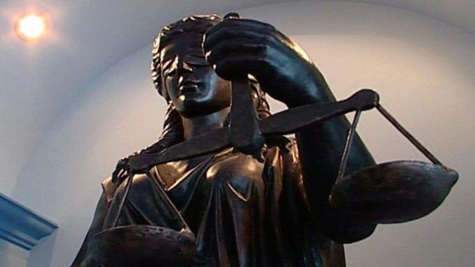 Хороший адвокат на вес золота Хороший адвокат на вес золота