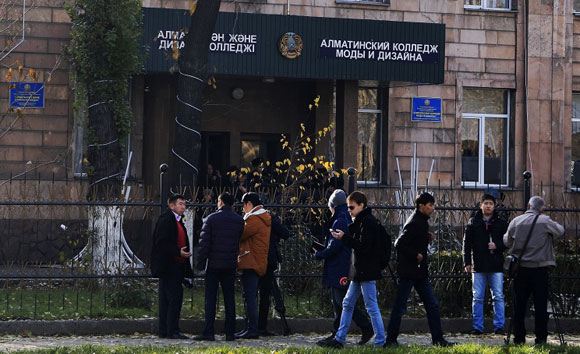 Колледж моды и дизайна в Алма-Ате, в котором взорвалась граната Колледж моды и дизайна в Алма-Ате, в котором взорвалась граната