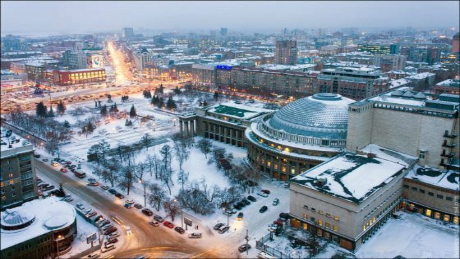 Зимой в Новосибирске лучше сходить в театр или цирк