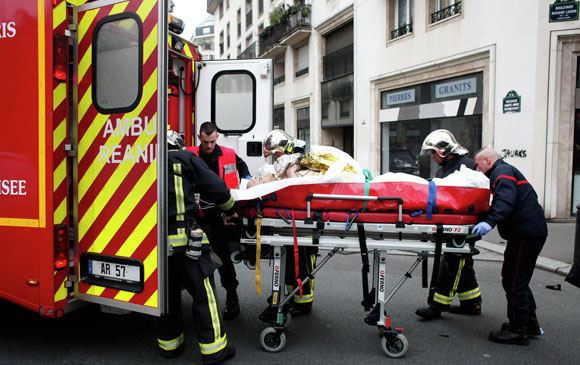 Расстрелявшие редакцию Charlie Hebdo отлично говорили по-французски Расстрелявшие редакцию Charlie Hebdo отлично говорили по-французски