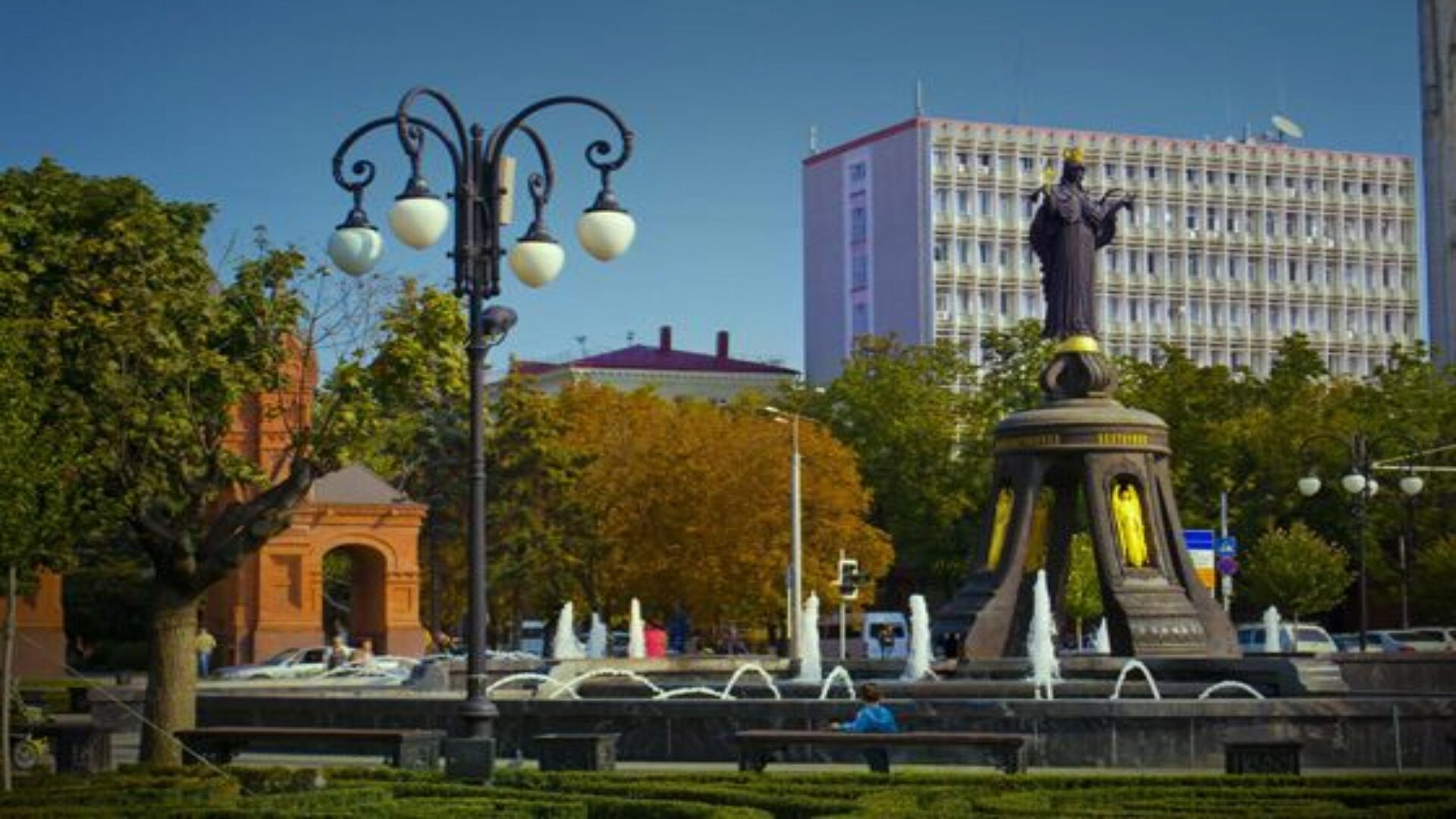 Александровская арка и памятник Св. Екатерине Александровская арка и памятник Св. Екатерине