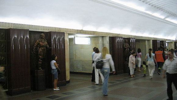 Станция московского метро «Бауманская» закрывается на реконструкцию Станция московского метро «Бауманская» закрывается на реконструкцию