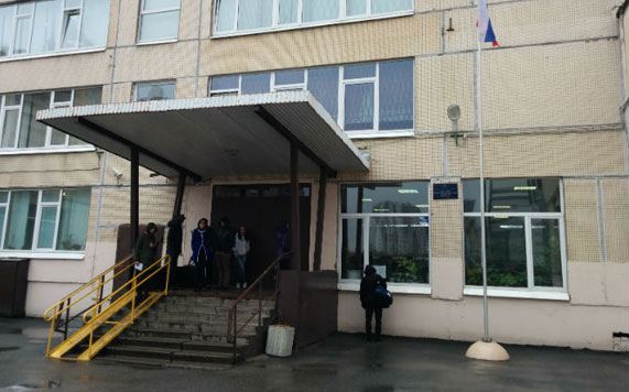 Учащийся одной из питерских школ ударил учительницу ножом Учащийся одной из питерских школ ударил учительницу ножом