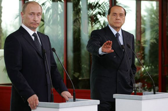 Владимир Путин на встрече с Сильвио Берлускони Владимир Путин на встрече с Сильвио Берлускони