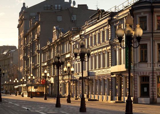 Арбат - район Москвы богат историей и достопримечательностями