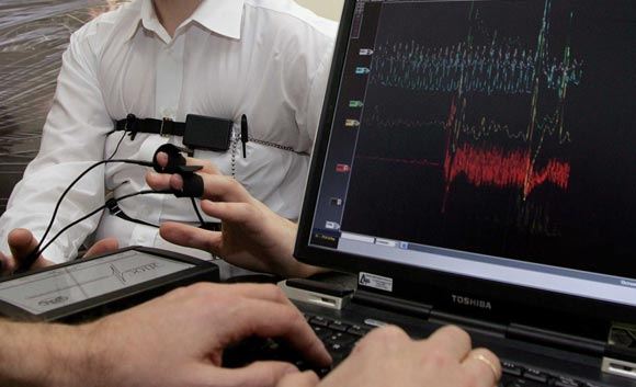 Британские ученые советуют следить за деталями, чтобы распознать лжеца Британские ученые советуют следить за деталями, чтобы распознать лжеца