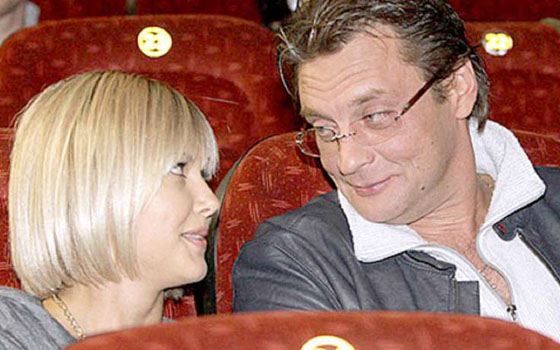 Александр Домогаров с Ларисой Черниковой Александр Домогаров с Ларисой Черниковой