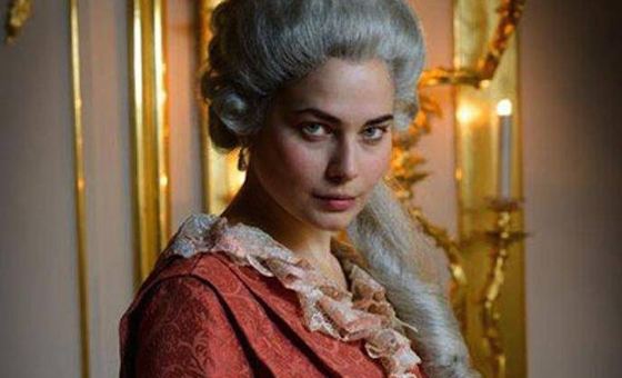 Юлия в роли Екатерины в сериале «Великая» Юлия в роли Екатерины в сериале «Великая»