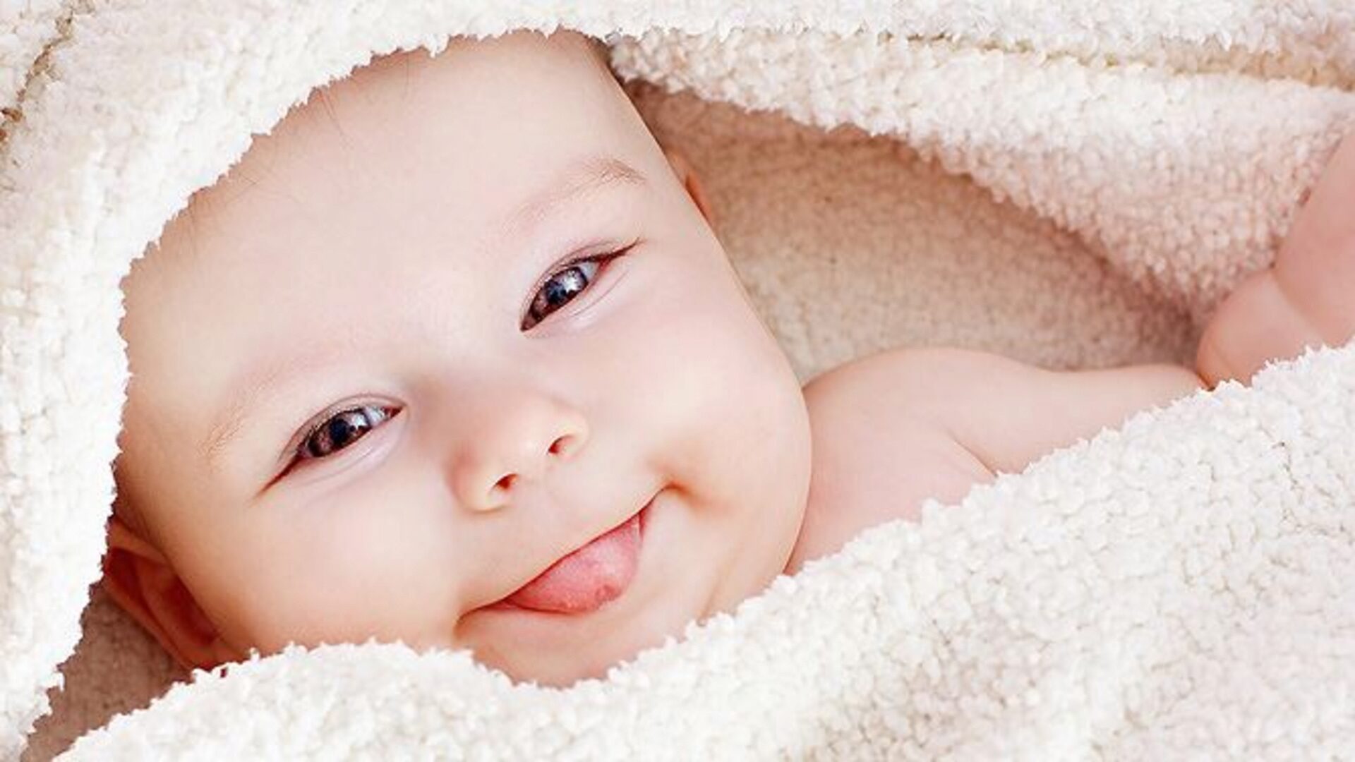 Появление корочек у новорожденных бывает достаточно часто Появление корочек у новорожденных бывает достаточно часто