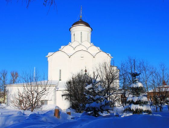 Успенский собор древнейшего Княгинина монастыря во Владимире Успенский собор древнейшего Княгинина монастыря во Владимире