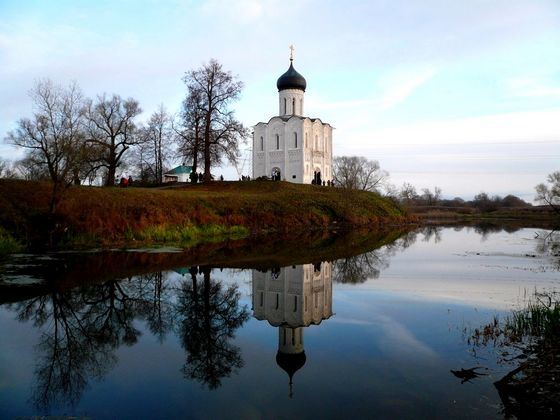 Церковь Покрова на Нерли - один из древнейших памятников зодчества