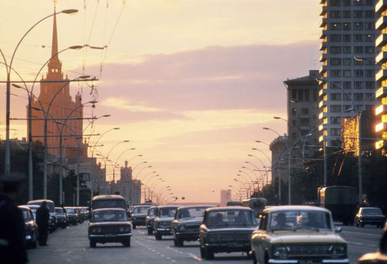 Кадры с видами Москвы сделали фильм не похожим на телеспектакль Кадры с видами Москвы сделали фильм не похожим на телеспектакль