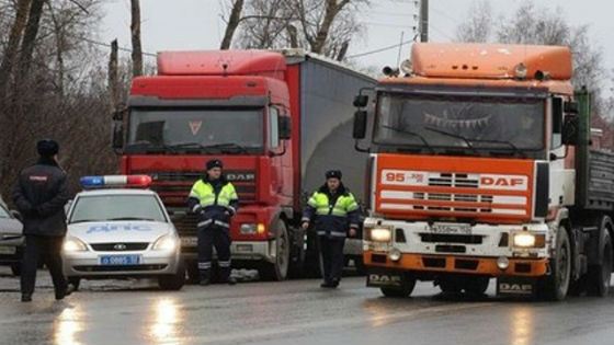 Автопробеги приравняли к митингам окончательно