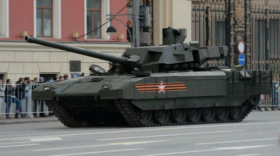 Т-14 на параде ко Дню победы в 2015 году