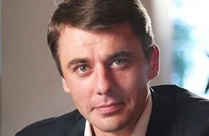 Петренко вывел в свет молодую жену