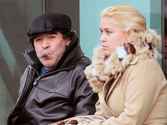 Диего Марадона и Вероника Охеда Диего Марадона и Вероника Охеда