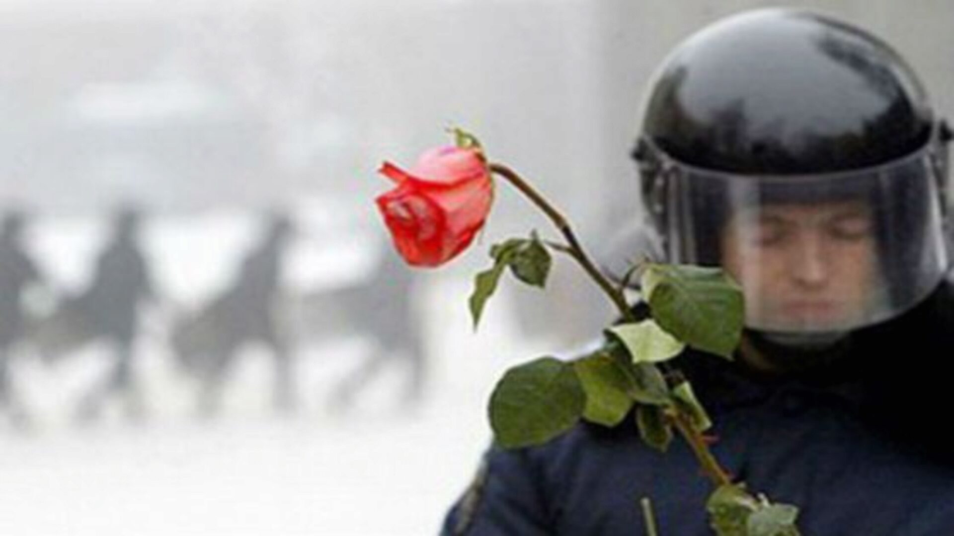 Формирование общественного мнения - один из инструментов влияния Формирование общественного мнения - один из инструментов влияния