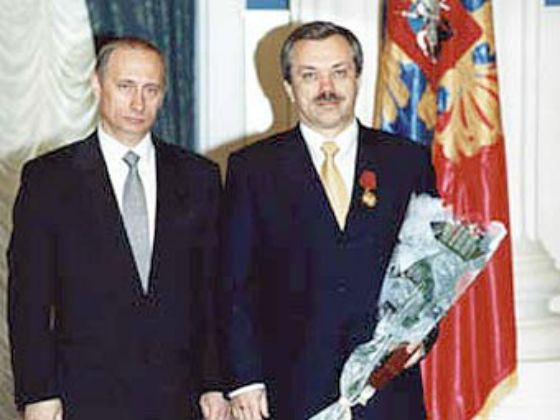 2003 год: Евгений Савченко вновь назначен губернатором БО 2003 год: Евгений Савченко вновь назначен губернатором БО
