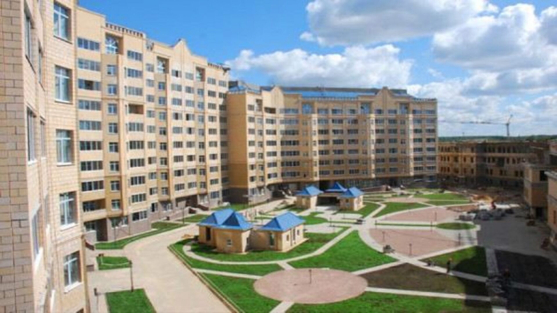 Ухоженная придомовая территория - плюс квартире Ухоженная придомовая территория - плюс квартире