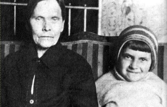 Галина Вишневская с бабушкой Галина Вишневская с бабушкой