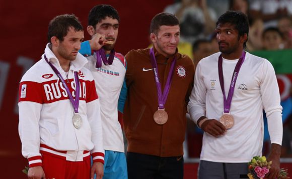 Серебряную медаль погибшего борца Бесика Кудухова передадут другому спортсмену Серебряную медаль погибшего борца Бесика Кудухова передадут другому спортсмену