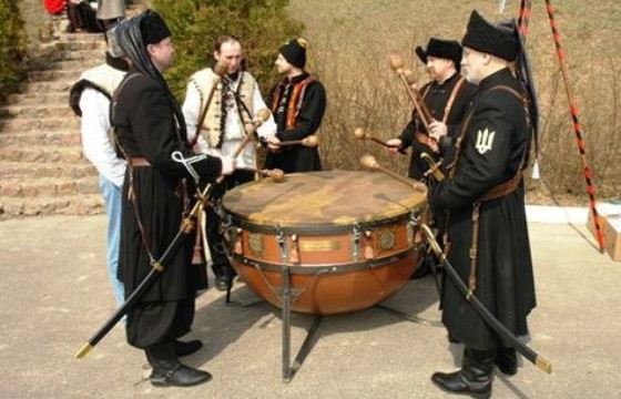 Звук боевого барабана способен вдохновлять и наводить ужас Звук боевого барабана способен вдохновлять и наводить ужас