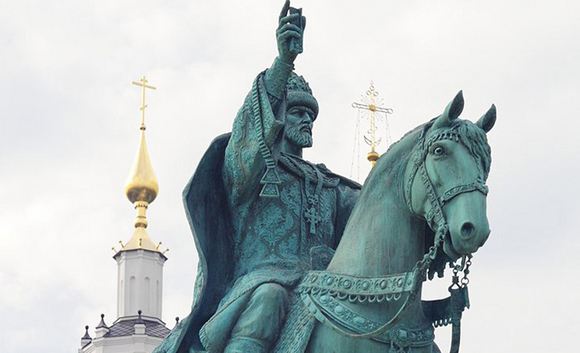 В Орле открыли вызвавший скандал памятник Ивану Грозному В Орле открыли вызвавший скандал памятник Ивану Грозному