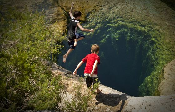 Диаметр колодца Иакова (Jacob’s Well) около 4 метров