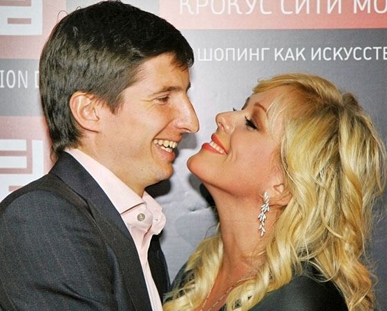 Юлия Началова и Евгений Алдонин Юлия Началова и Евгений Алдонин