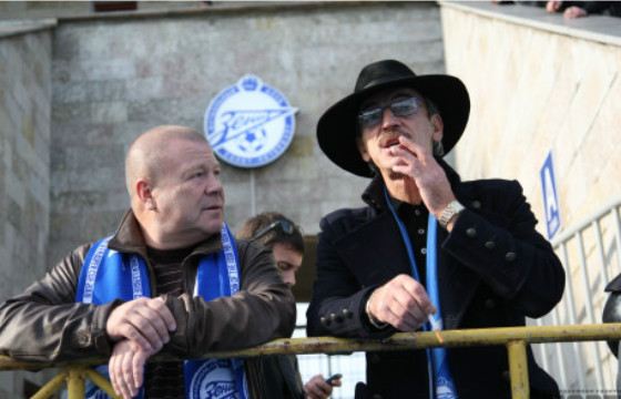 Сергей Селин родился в Воронеже, но давно живет в Петербурге Сергей Селин родился в Воронеже, но давно живет в Петербурге