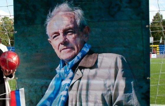 Кирилл Лавров до последнего болел за «Зенит» Кирилл Лавров до последнего болел за «Зенит»