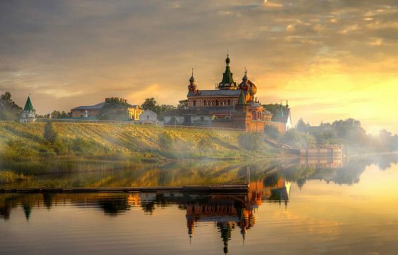 Старая Ладога - село, в котором сохранились древние архитектурные ансамбли Старая Ладога - село, в котором сохранились древние архитектурные ансамбли